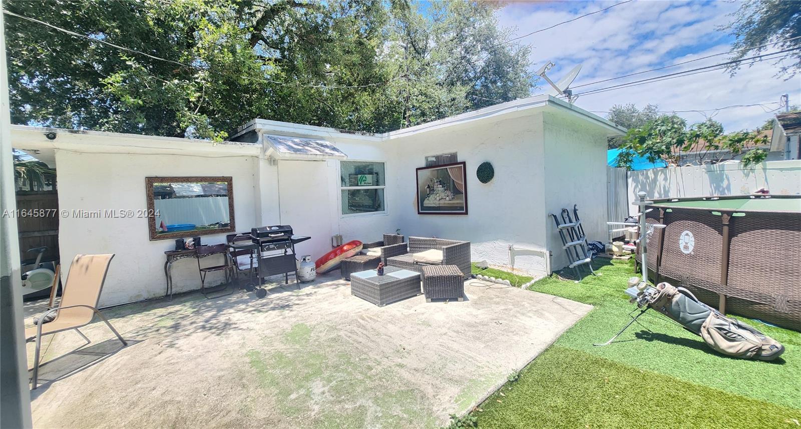 AIRLINE ESTATES - Residential