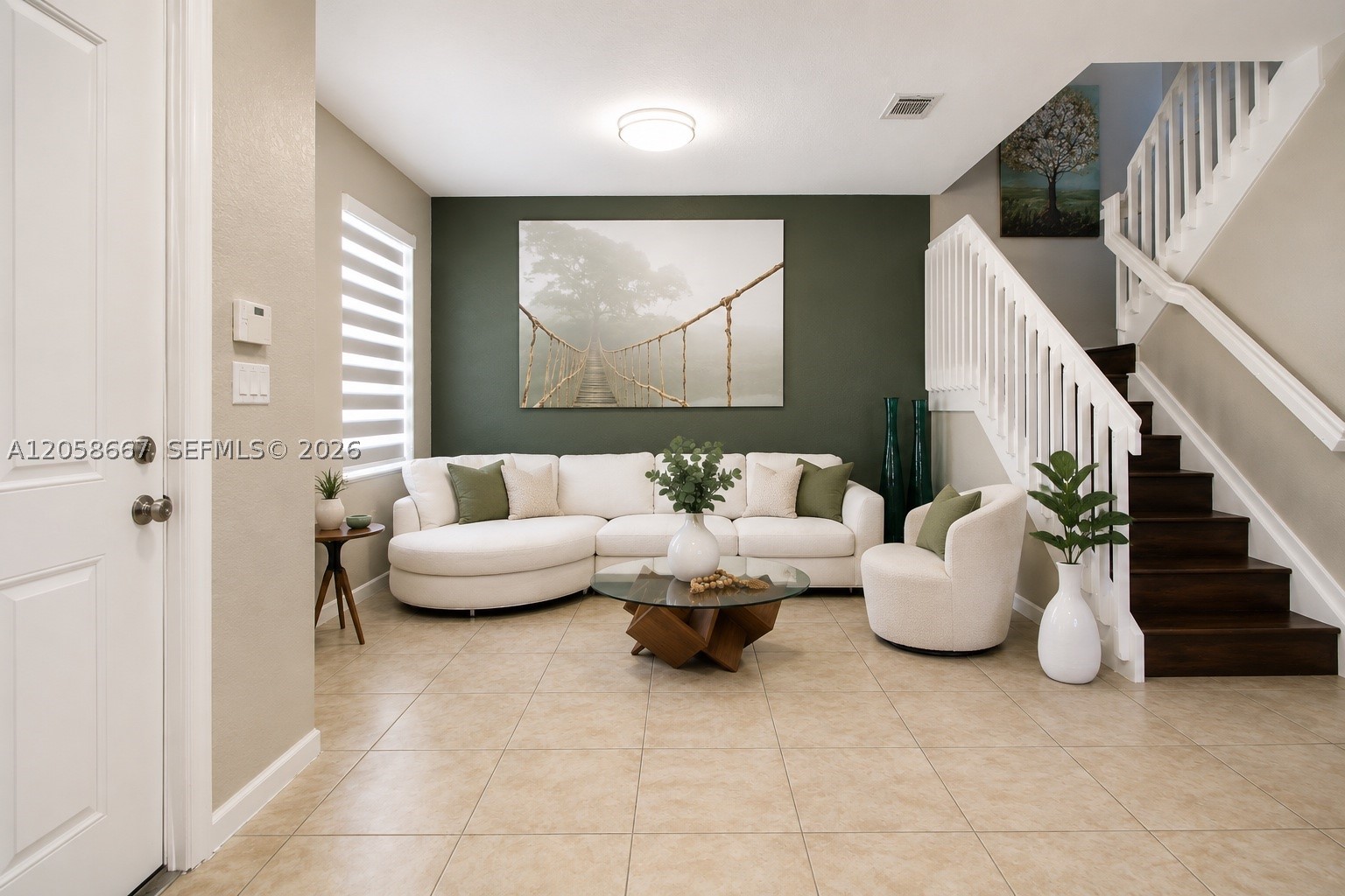 MANDARIN LAKES - Residential