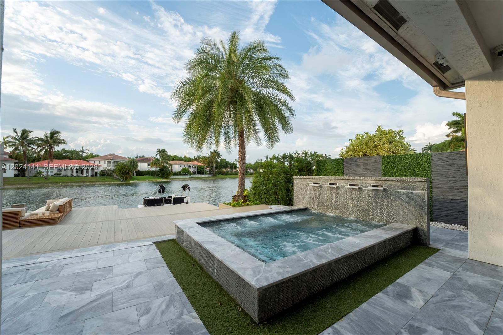 DORAL ISLES PACIFICA - Residential