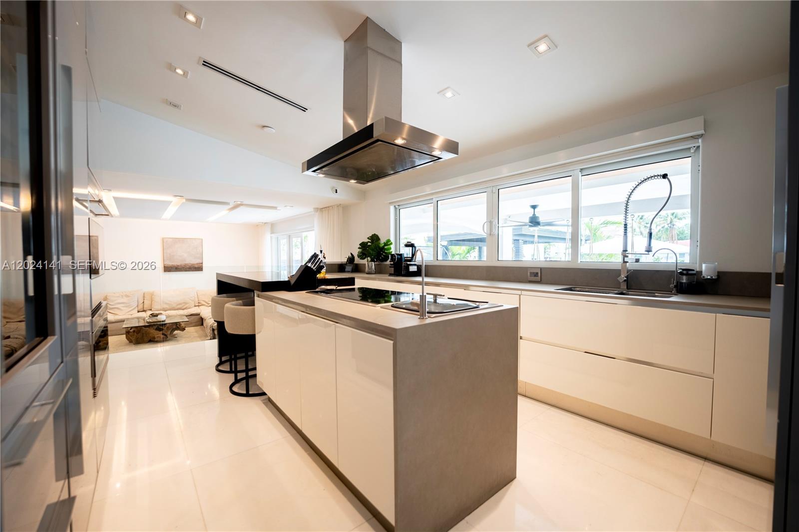 DORAL ISLES PACIFICA - Residential