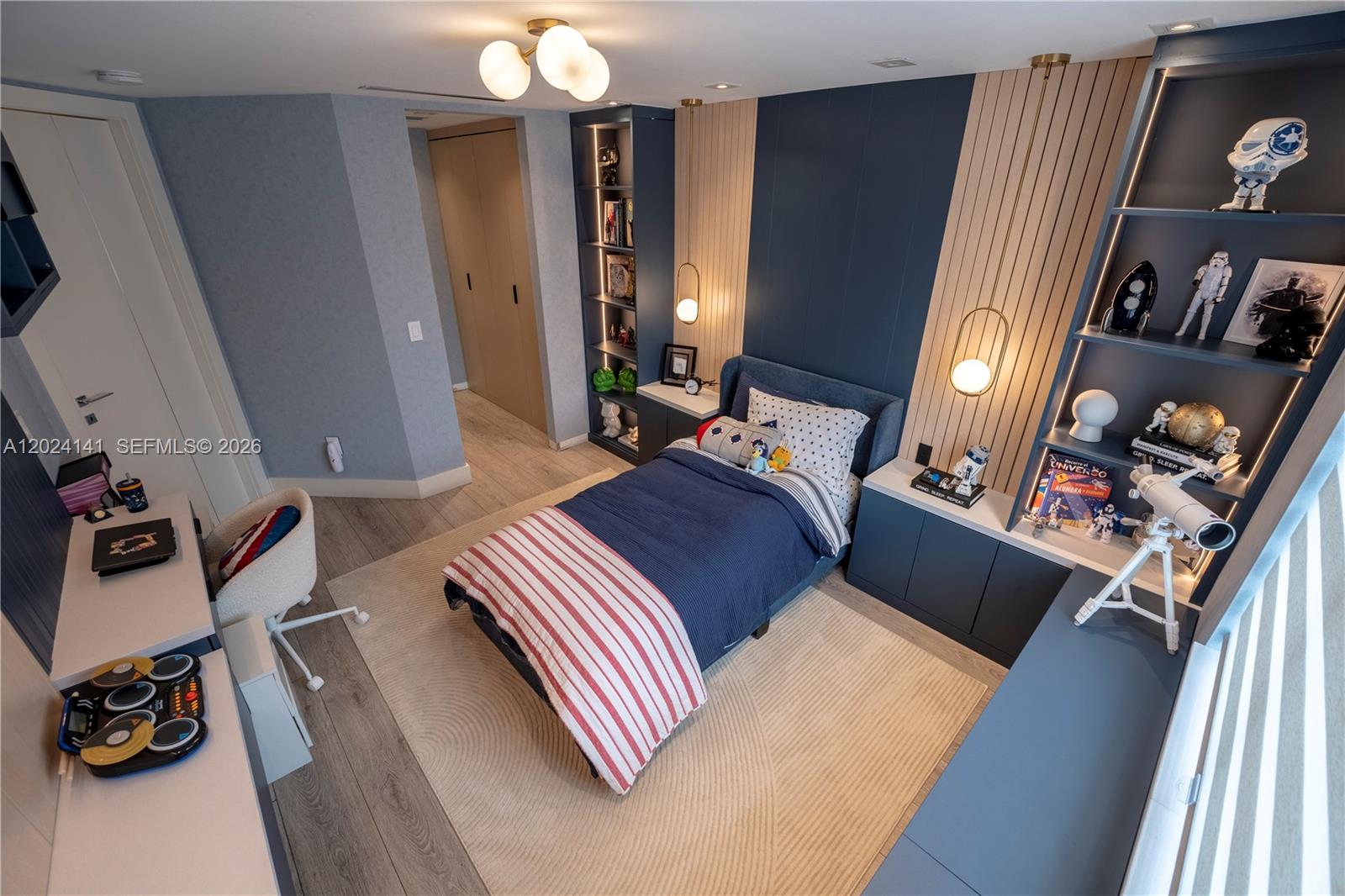 DORAL ISLES PACIFICA - Residential