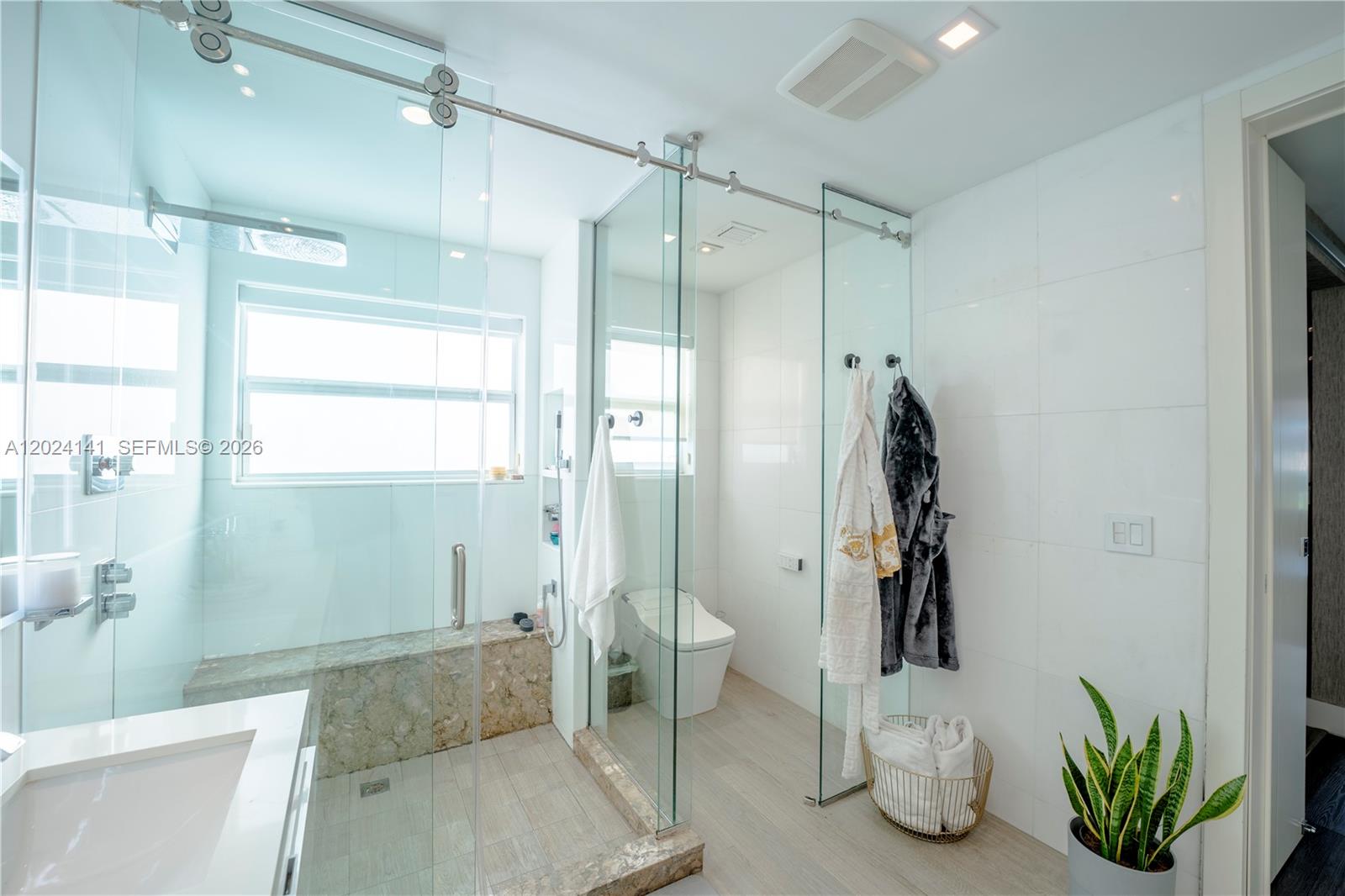 DORAL ISLES PACIFICA - Residential