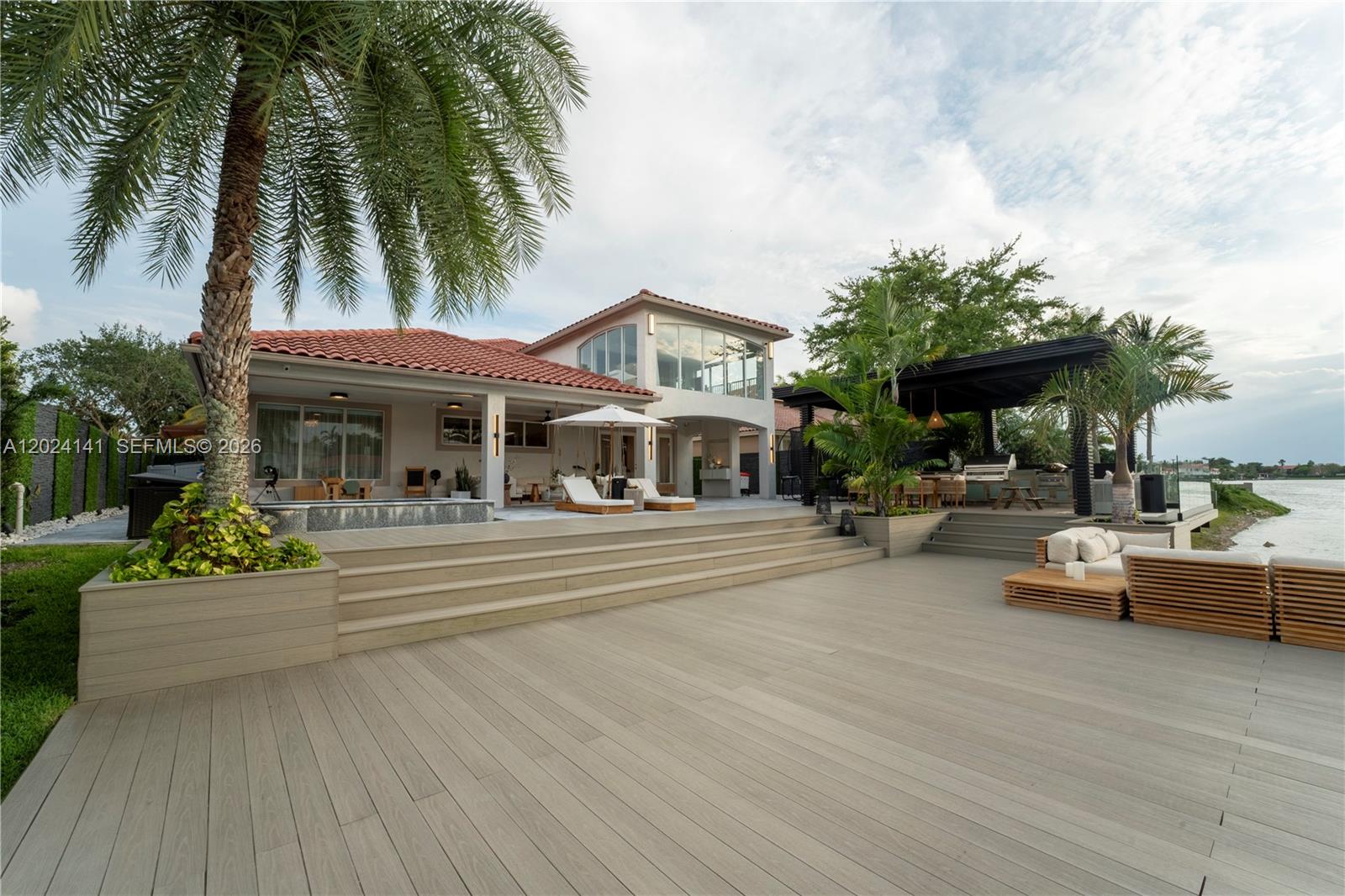 DORAL ISLES PACIFICA - Residential