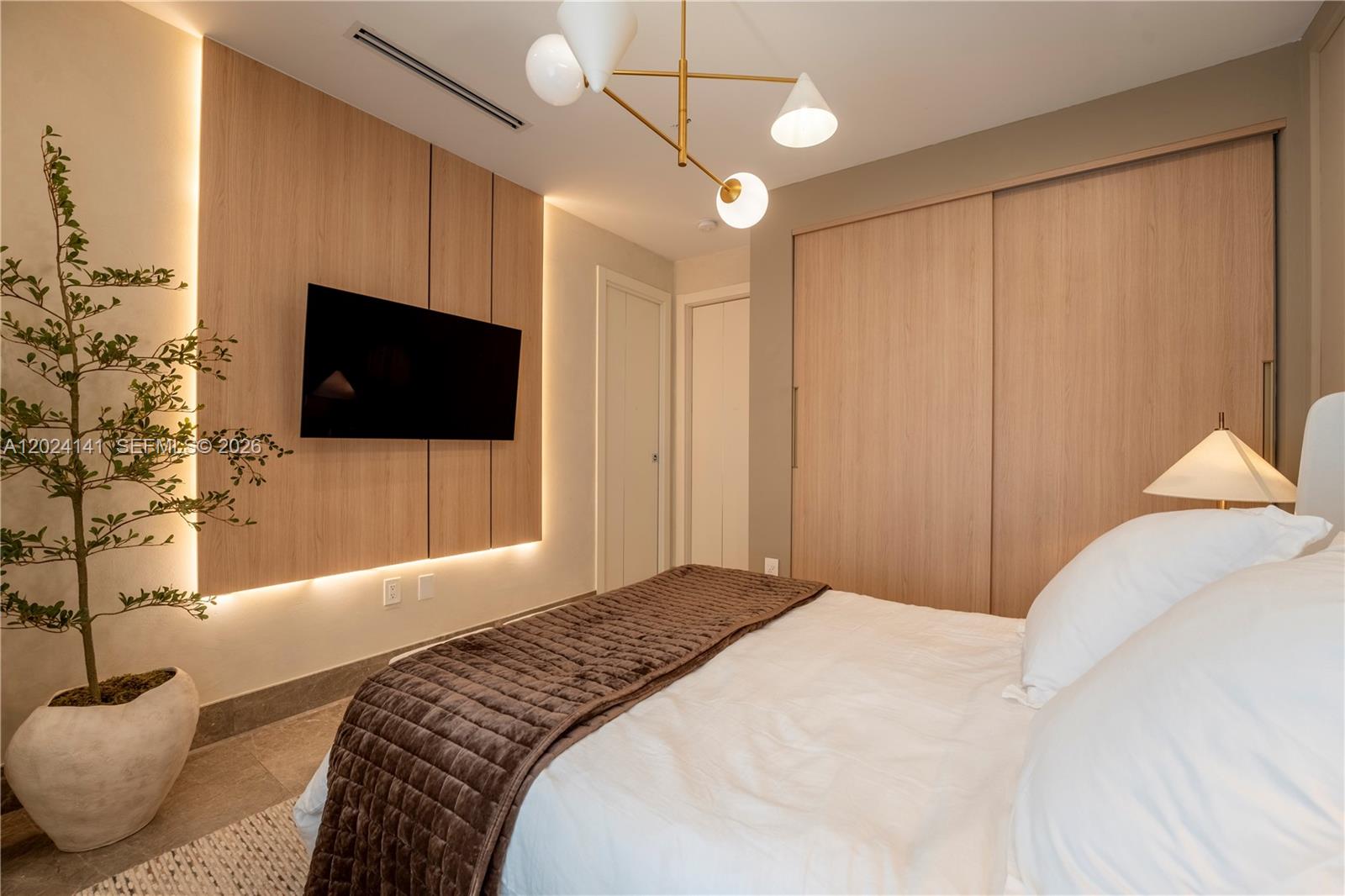 DORAL ISLES PACIFICA - Residential
