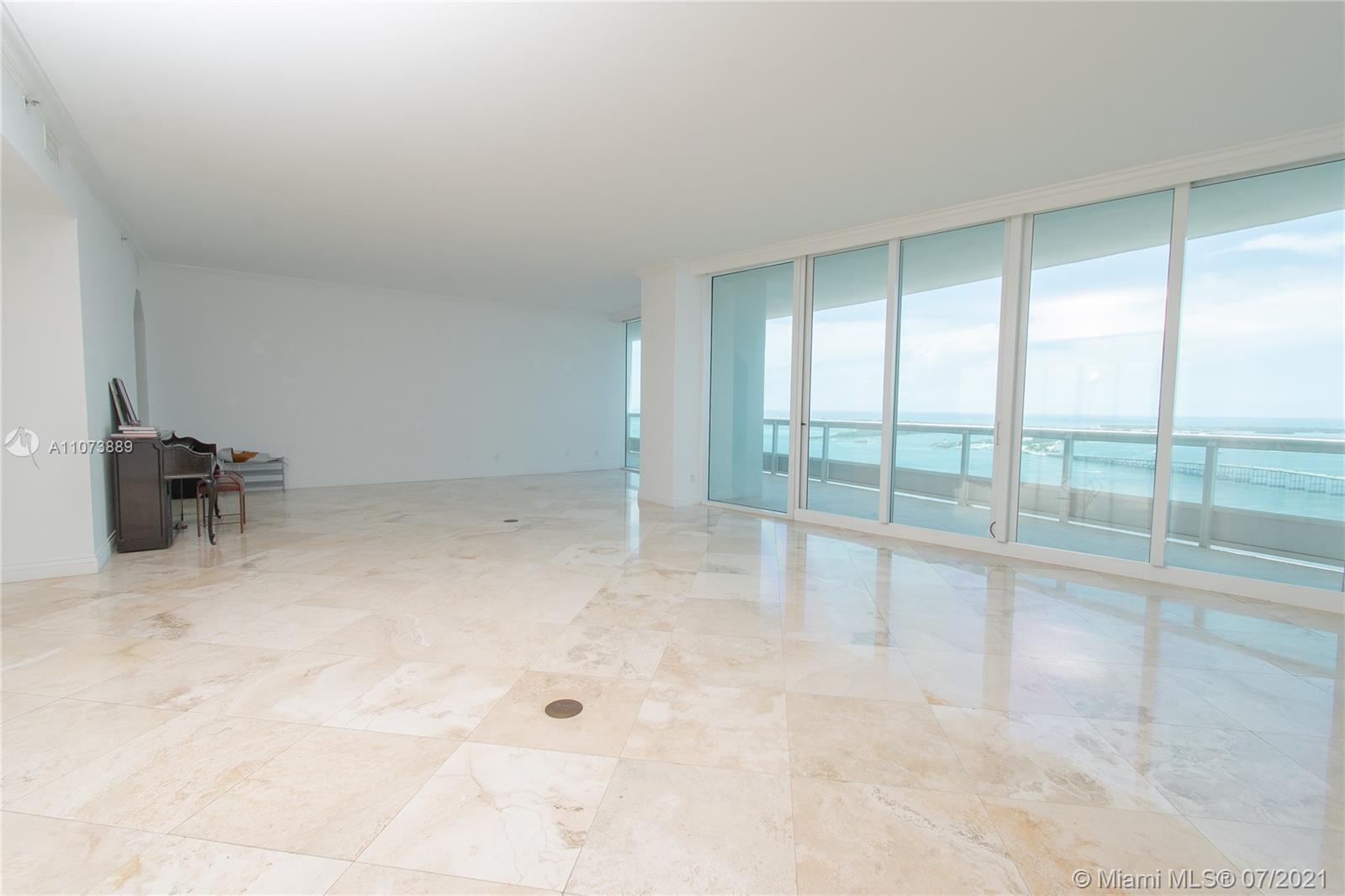 SANTA MARIA CONDO - Residential