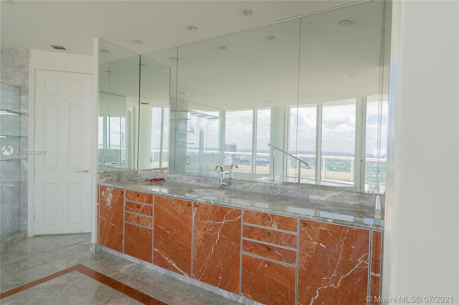 SANTA MARIA CONDO - Residential