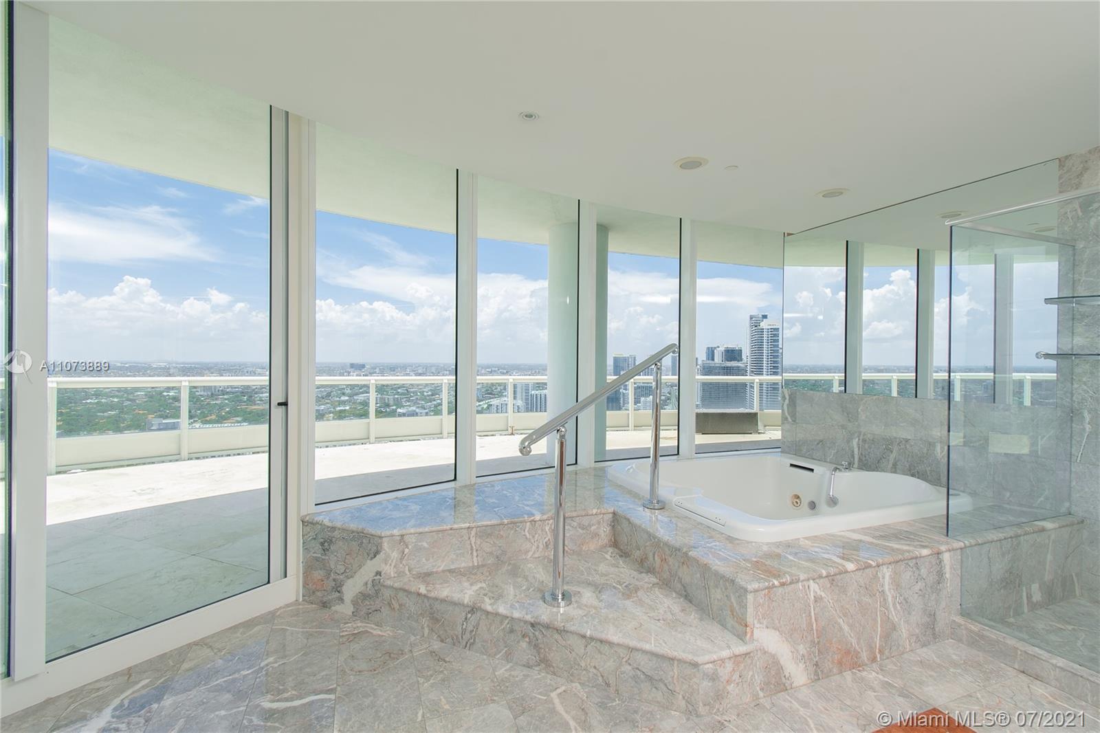 SANTA MARIA CONDO - Residential