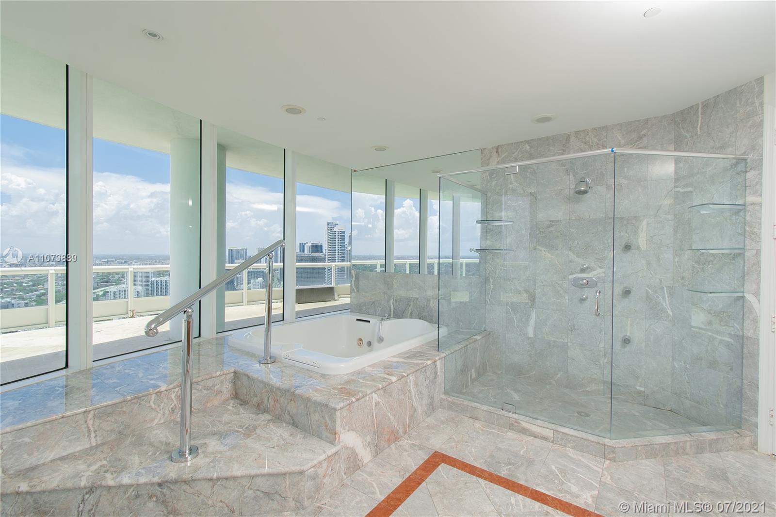 SANTA MARIA CONDO - Residential