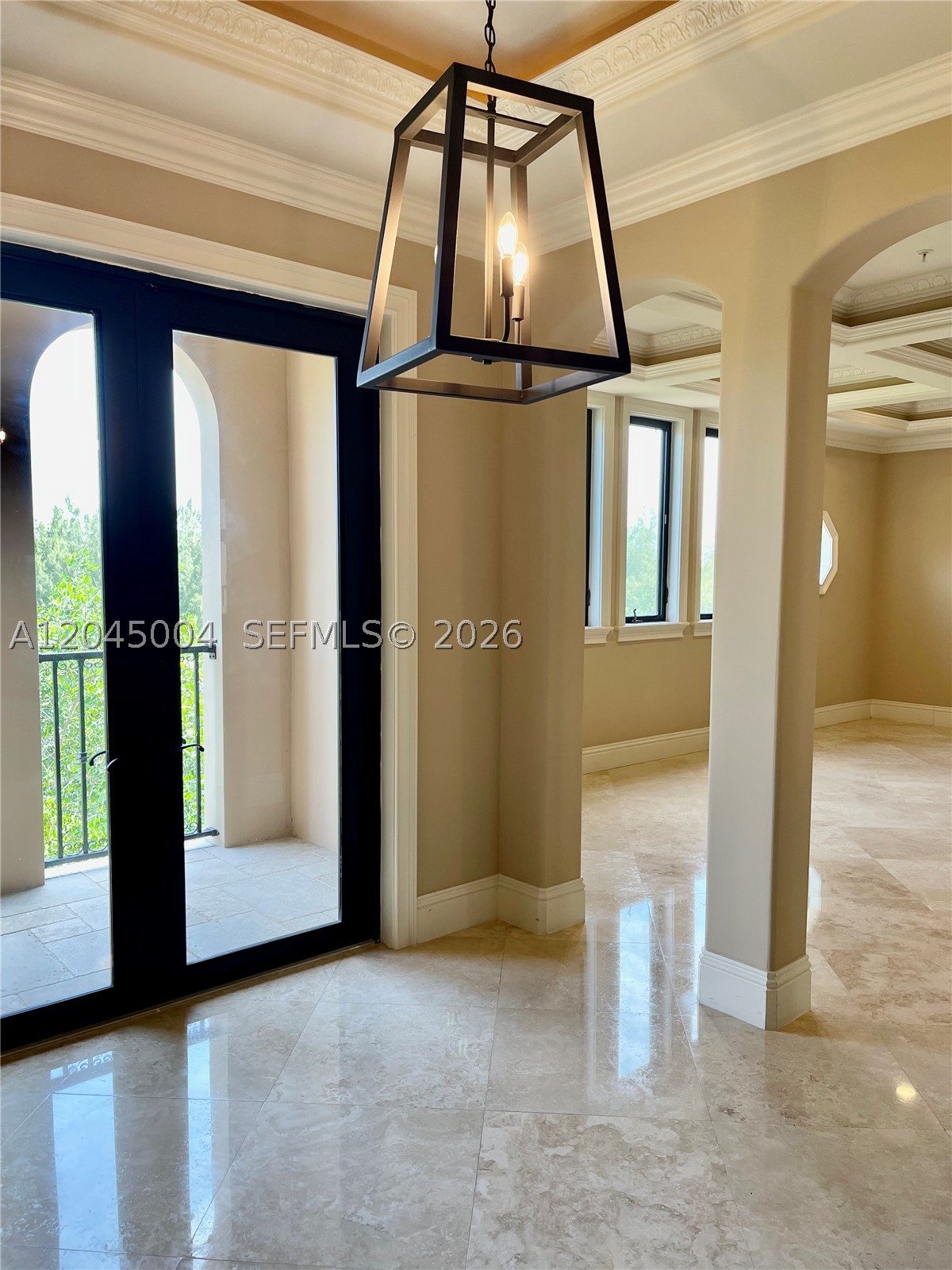 ROYAL HARBOUR YACHT CLUB - Residential Lease