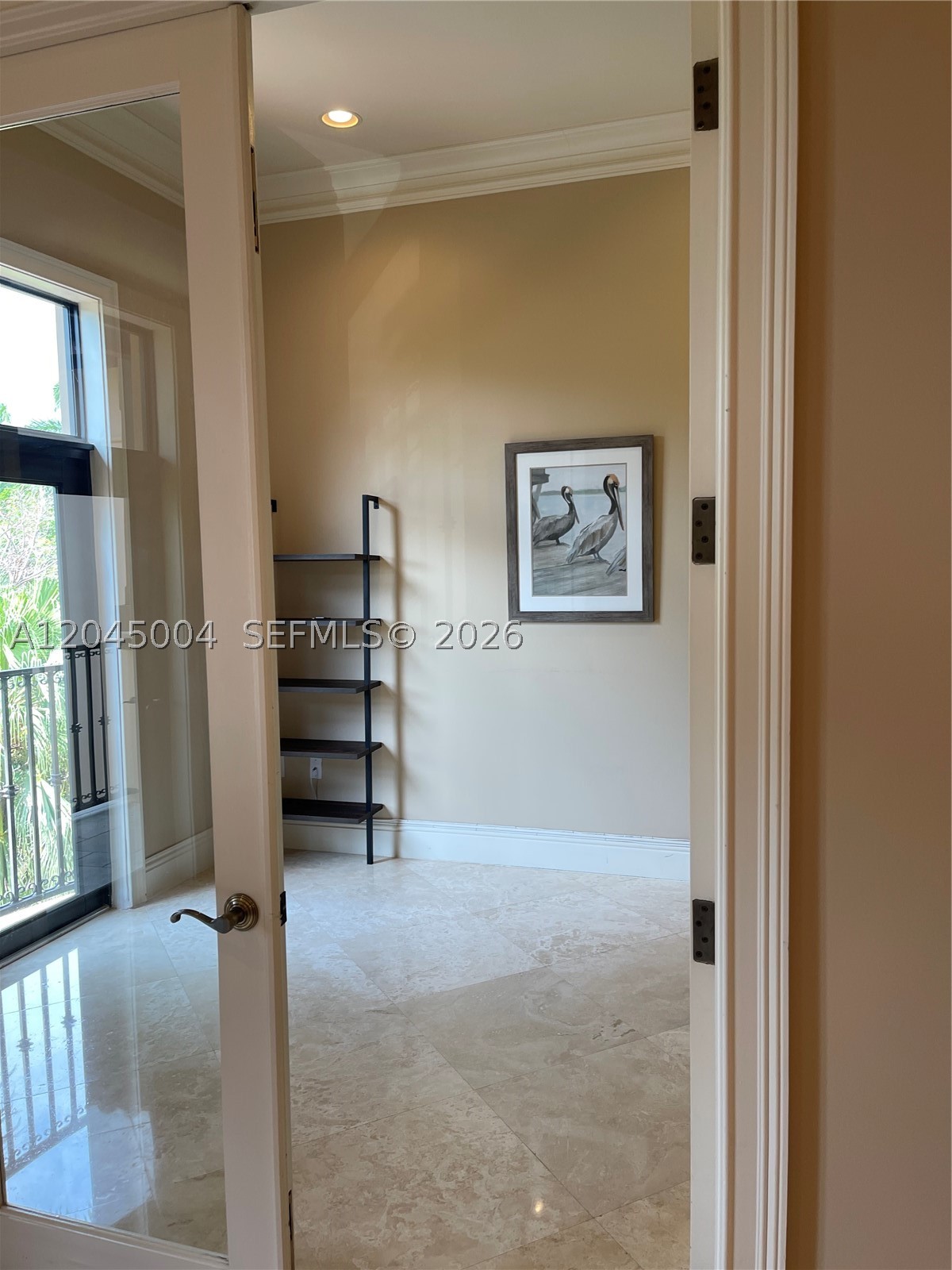 ROYAL HARBOUR YACHT CLUB - Residential Lease