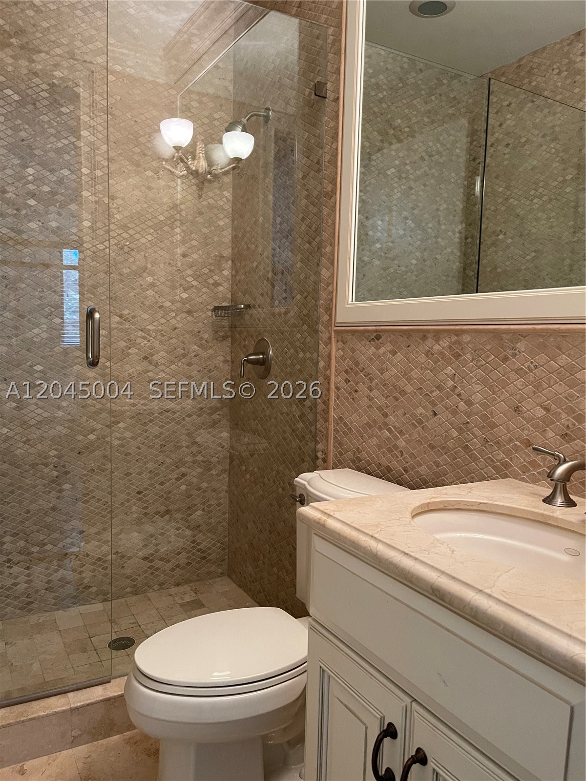 ROYAL HARBOUR YACHT CLUB - Residential Lease