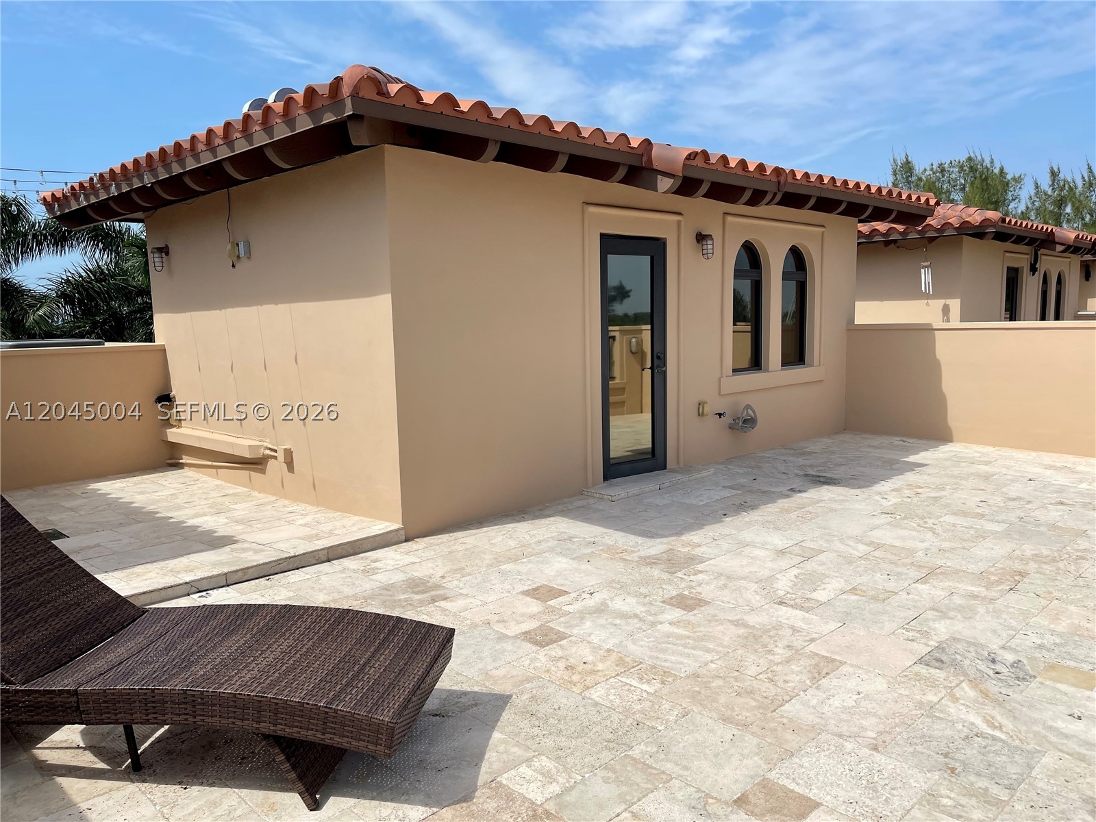 ROYAL HARBOUR YACHT CLUB - Residential Lease