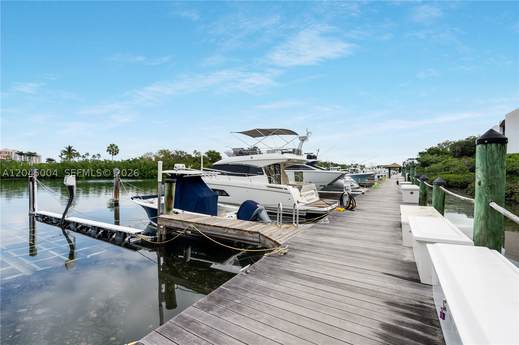 ROYAL HARBOUR YACHT CLUB - Residential Lease