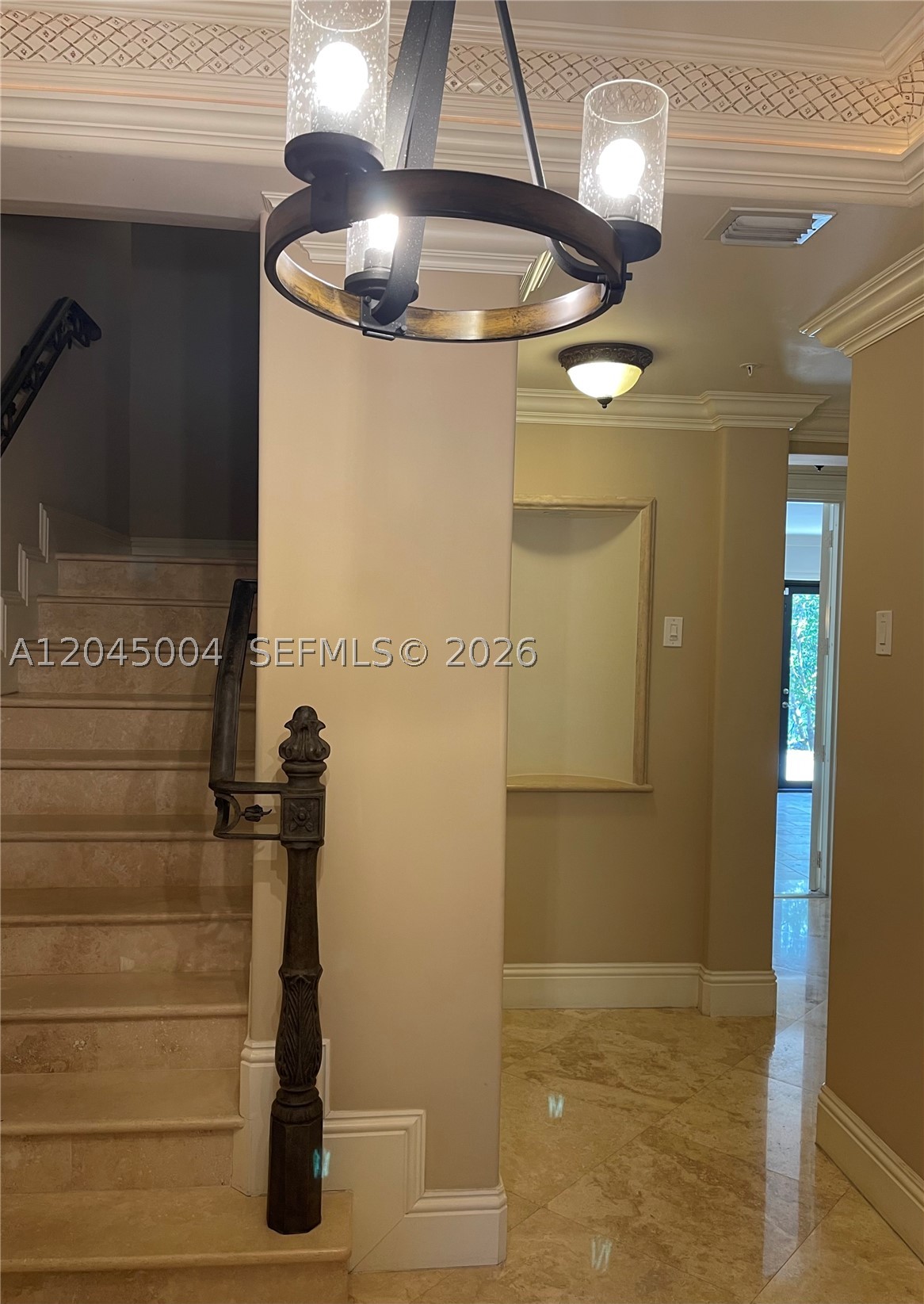 ROYAL HARBOUR YACHT CLUB - Residential Lease