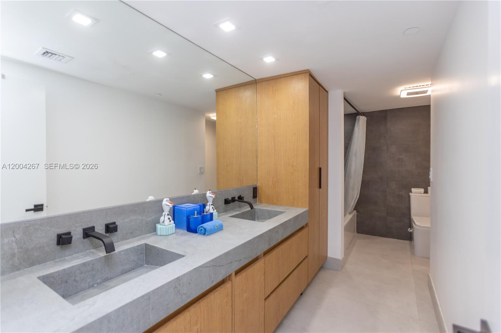 TERRACES NORTH TURNBERRY - Residential