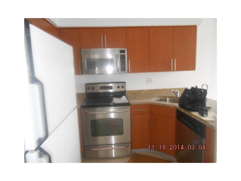PARC CENTRAL AVENTURA EAS - Residential Lease