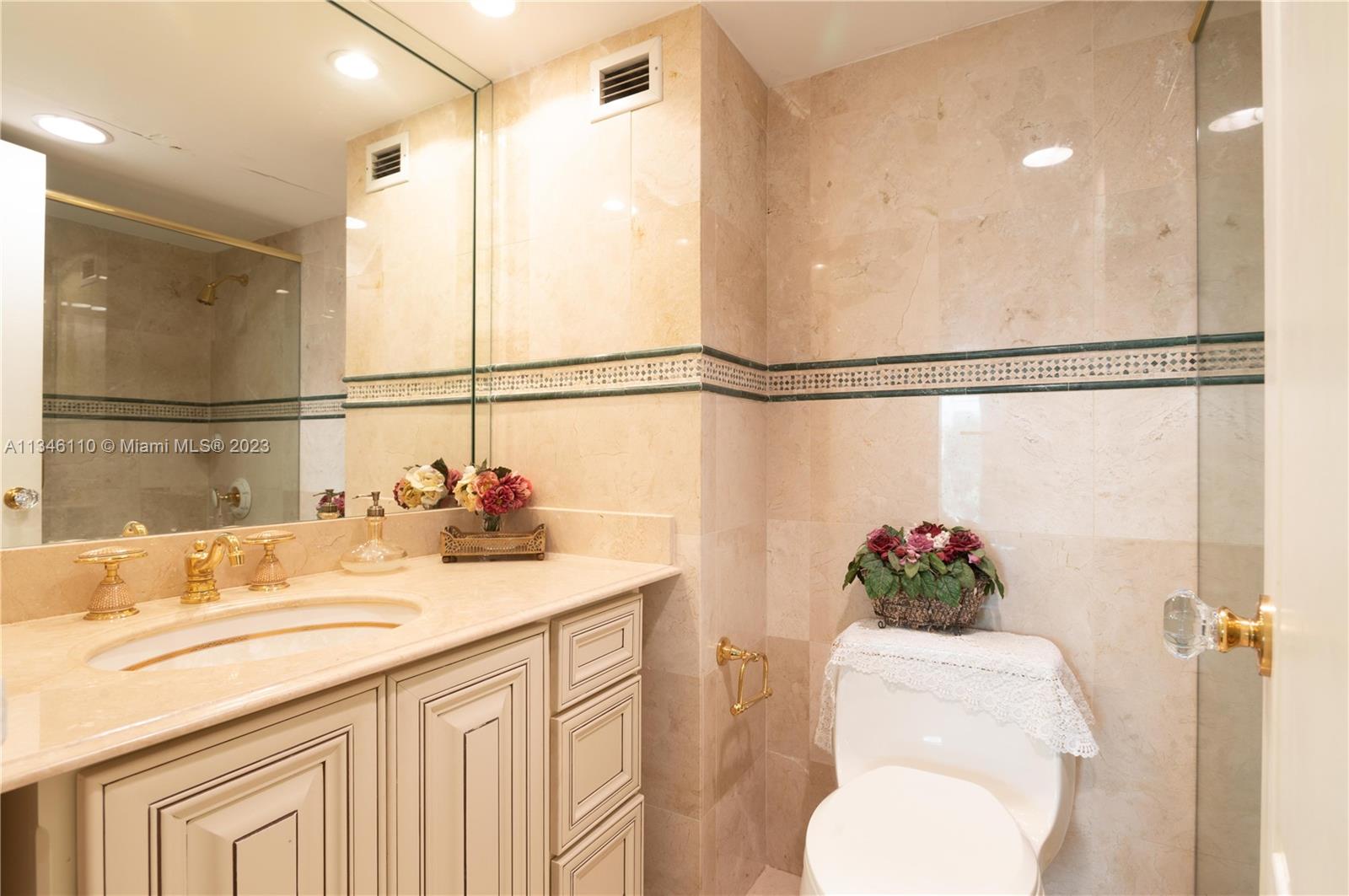 BRICKELL BISCAYNE CONDO - Residential Lease
