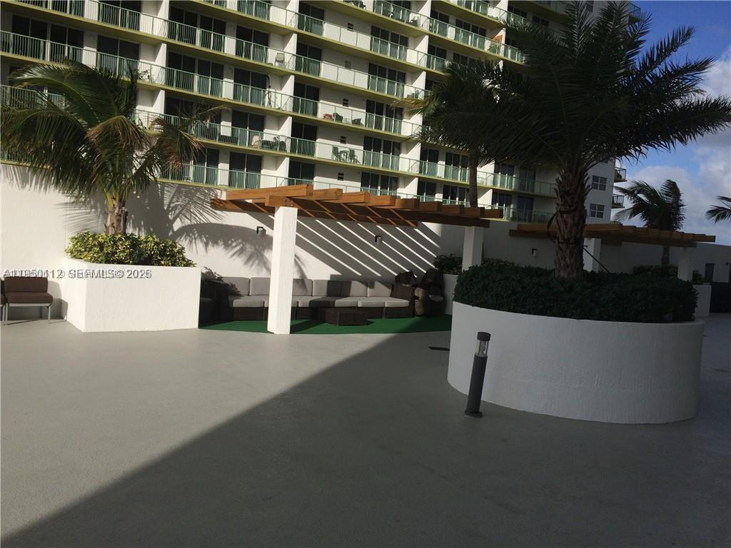 OPERA TOWER CONDO - Residential