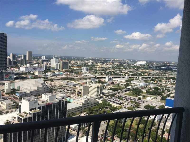 OPERA TOWER CONDO - Residential