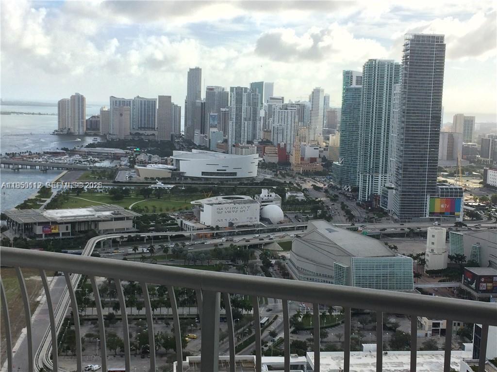 OPERA TOWER CONDO - Residential
