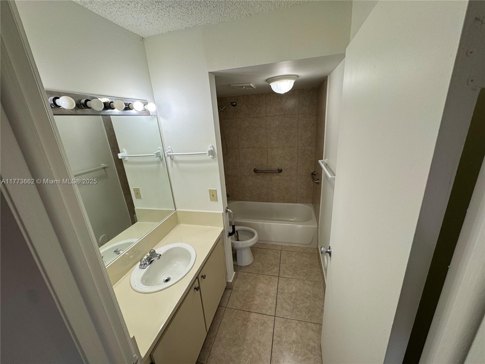 VILLA BELLINI CONDO - Residential Lease