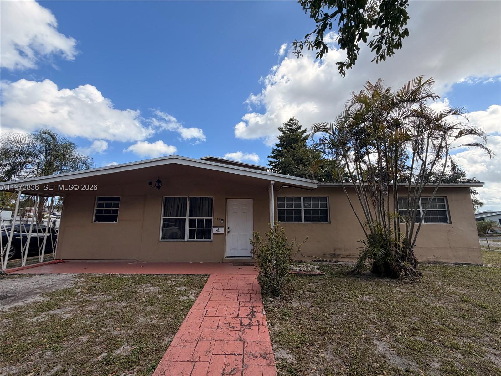 Spacious 5 bedrooms, 3 bathrooms home with over 2,000 sqft of living space on a generous lot in Hollywood. Tenant-occupied on a month-to-month lease, ideal for investors or future homeowners.