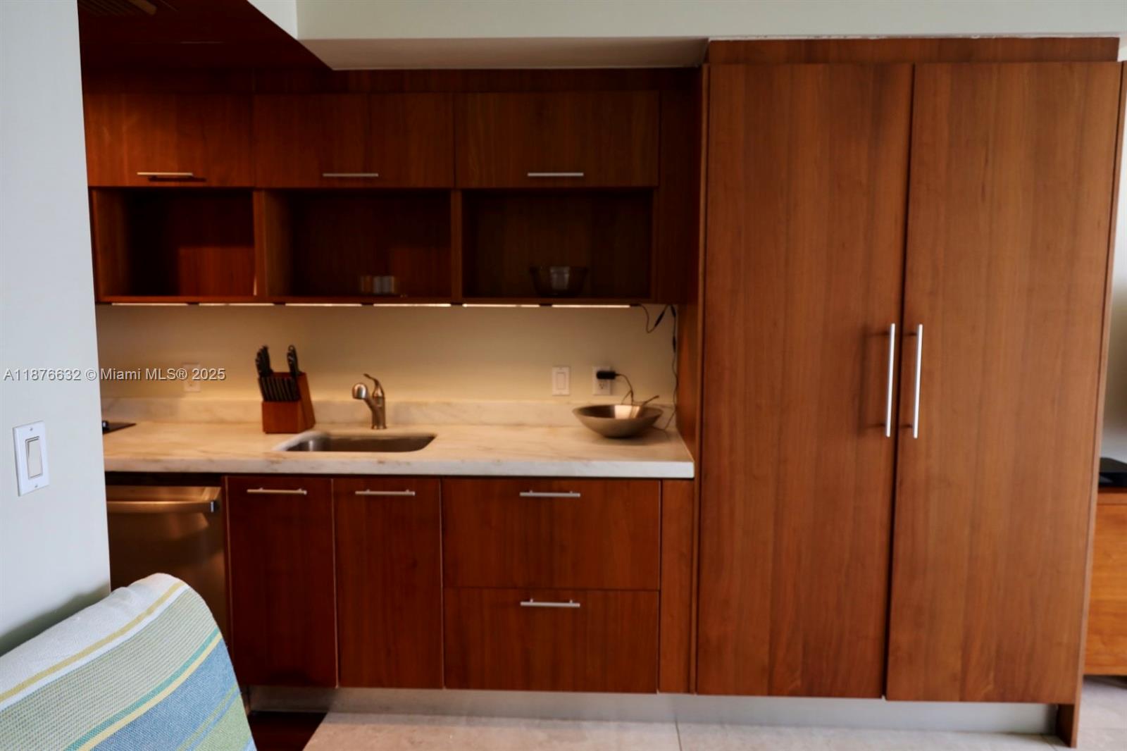 50 BISCAYNE CONDO - Residential