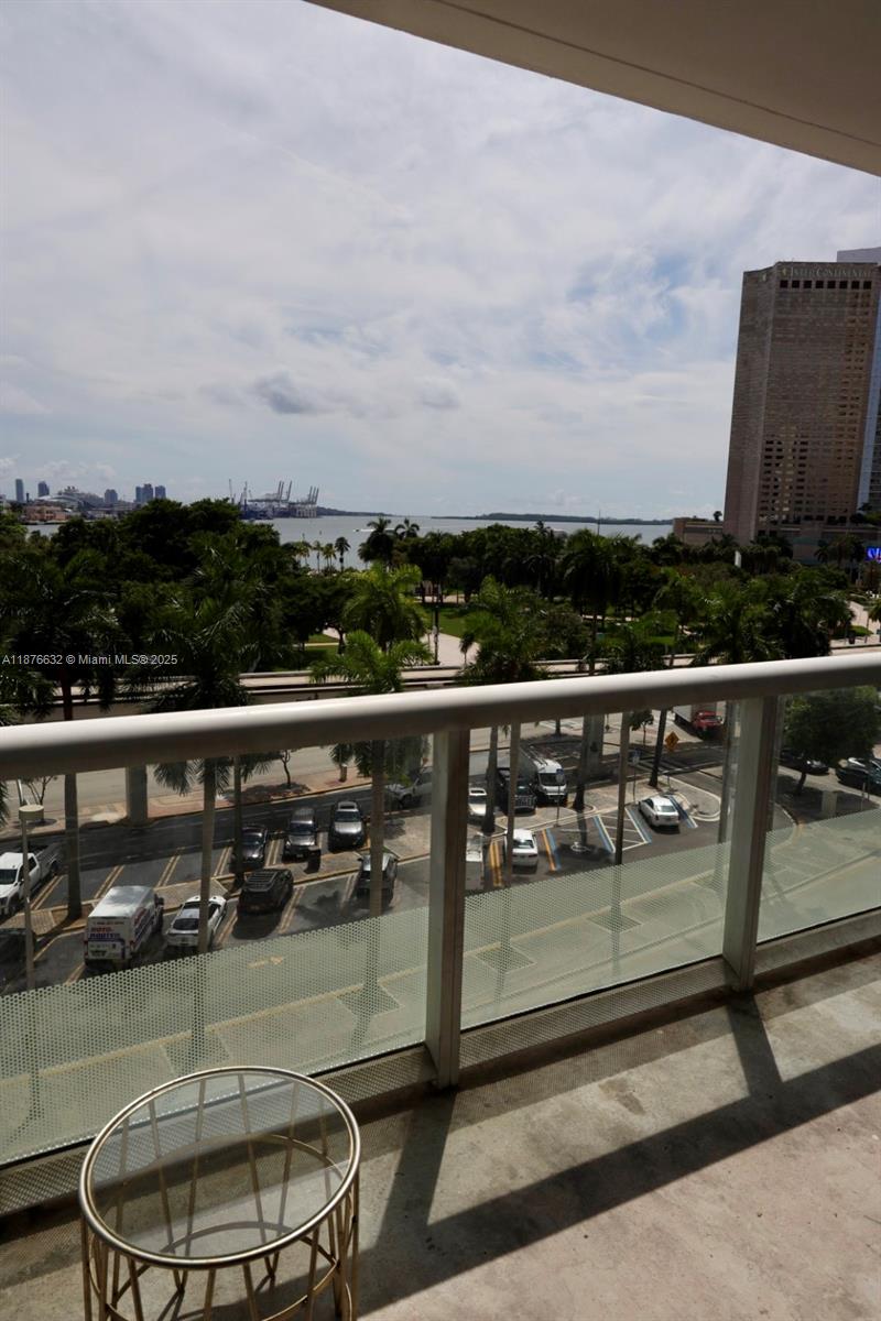 50 BISCAYNE CONDO - Residential