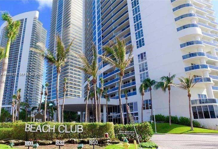 BEACH CLUB THREE CONDO - Residential Lease