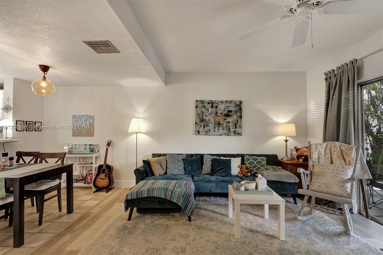 LINDA TERRACE - Residential