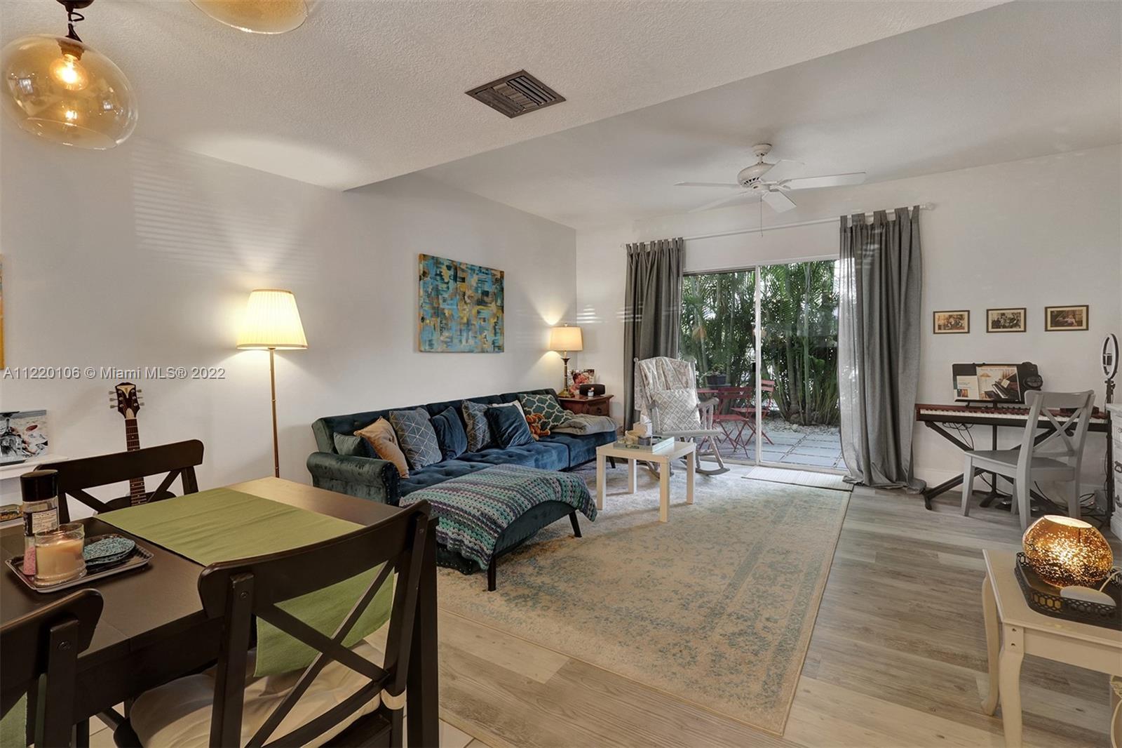 LINDA TERRACE - Residential