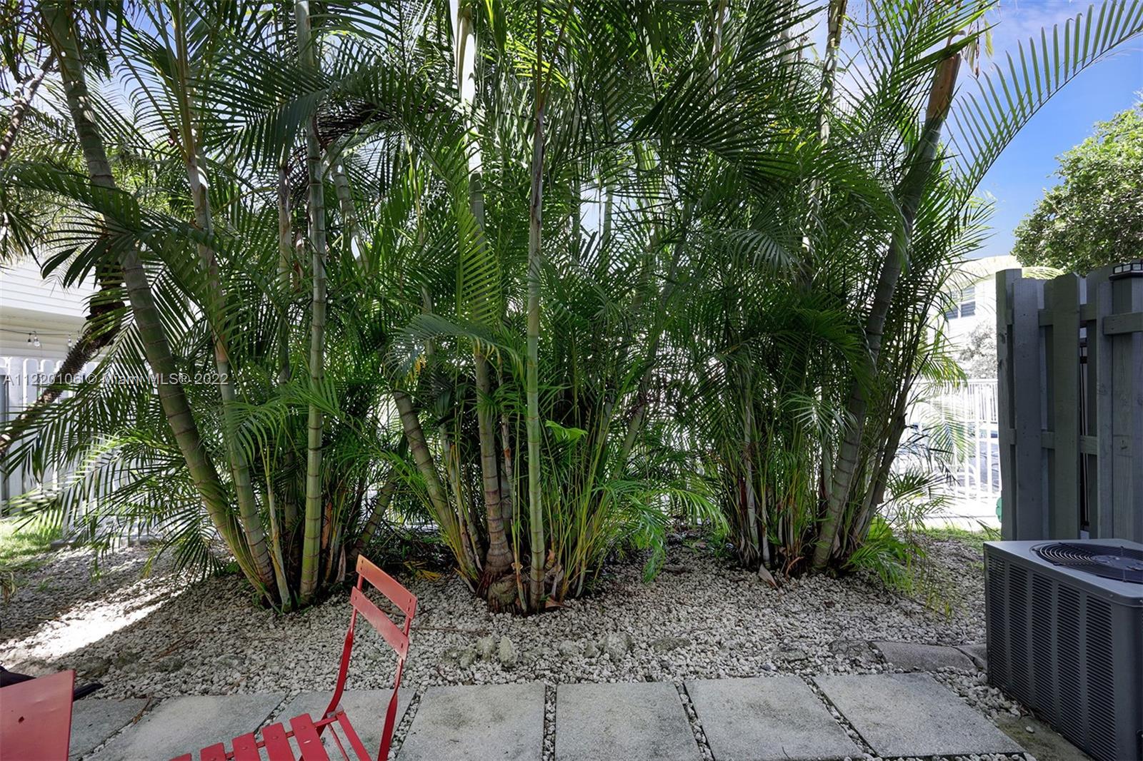 LINDA TERRACE - Residential