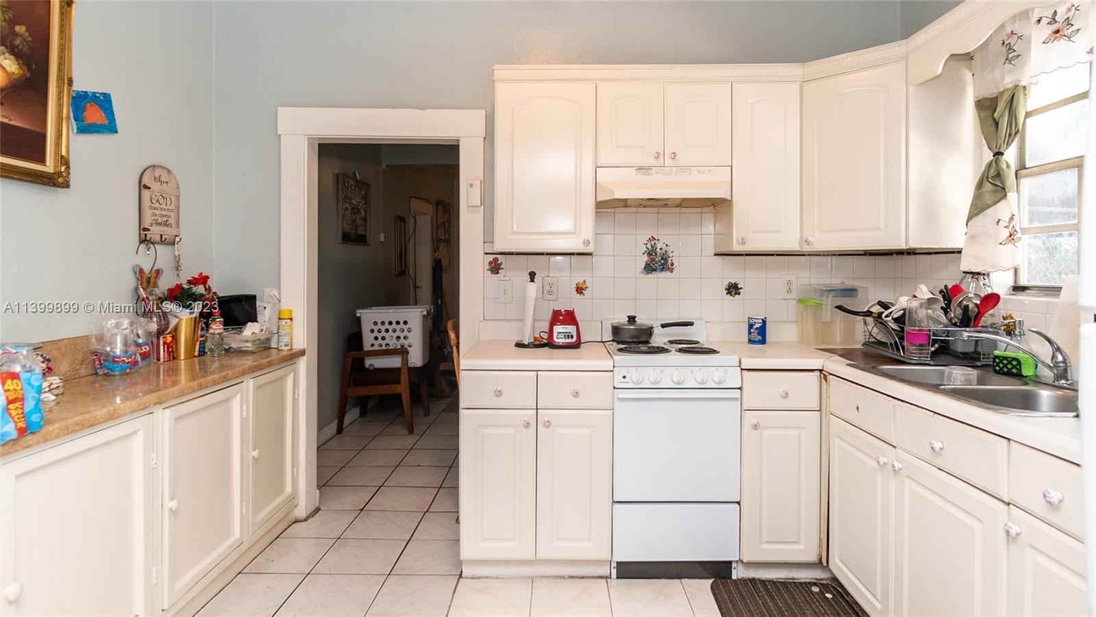 LAWRENCE ESTATES LAND COS - Residential