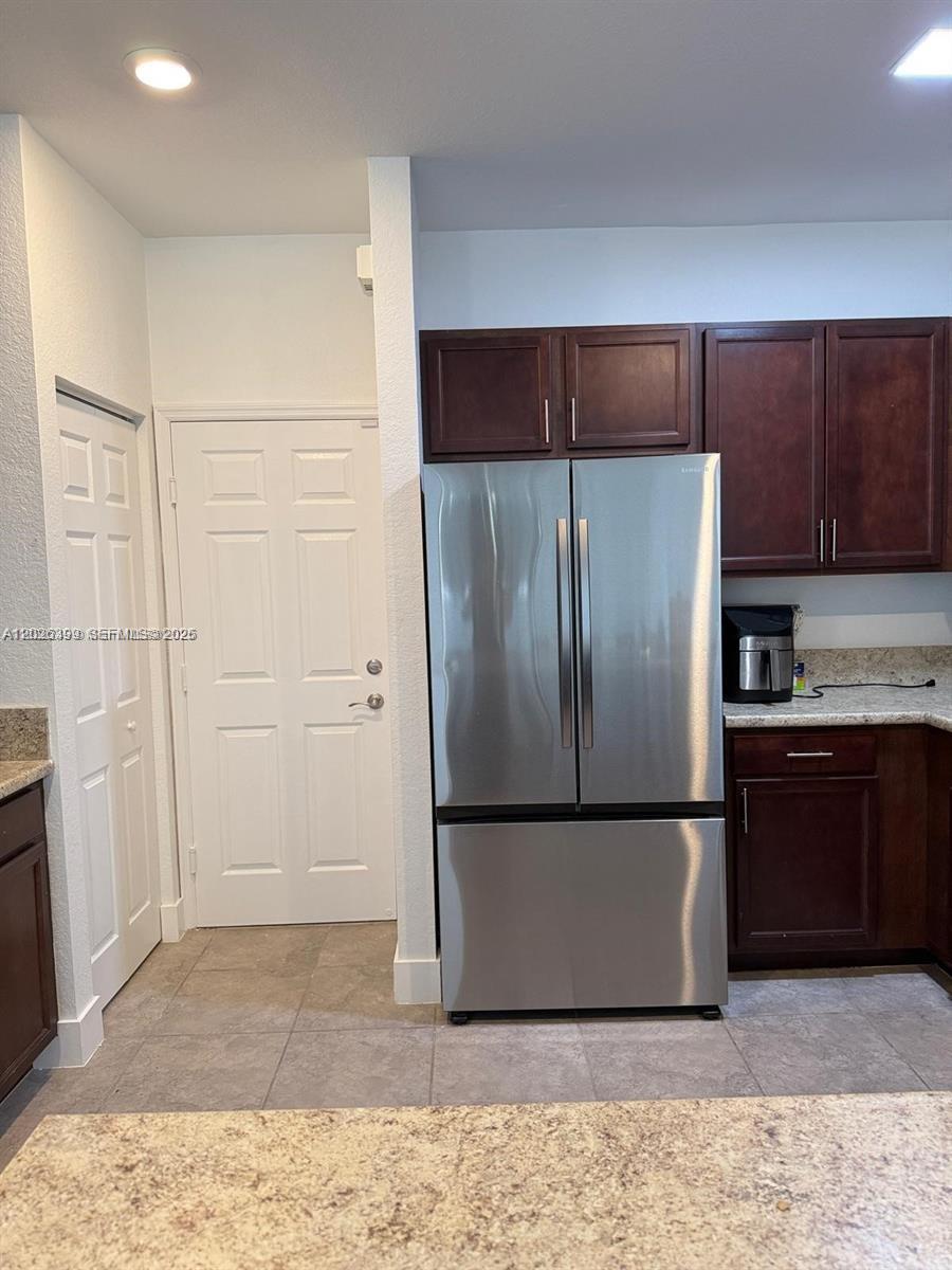 BARBADOS AT OASIS - Residential Lease