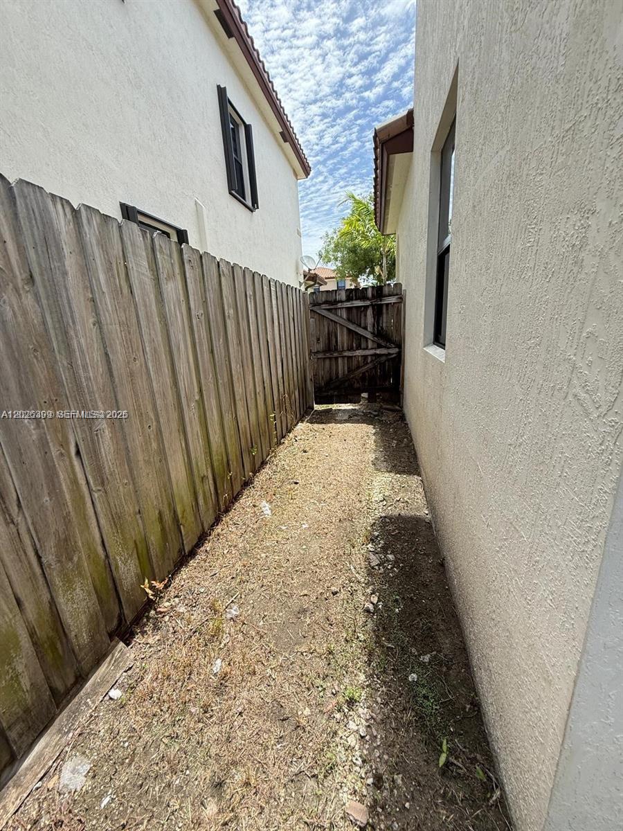 BARBADOS AT OASIS - Residential Lease