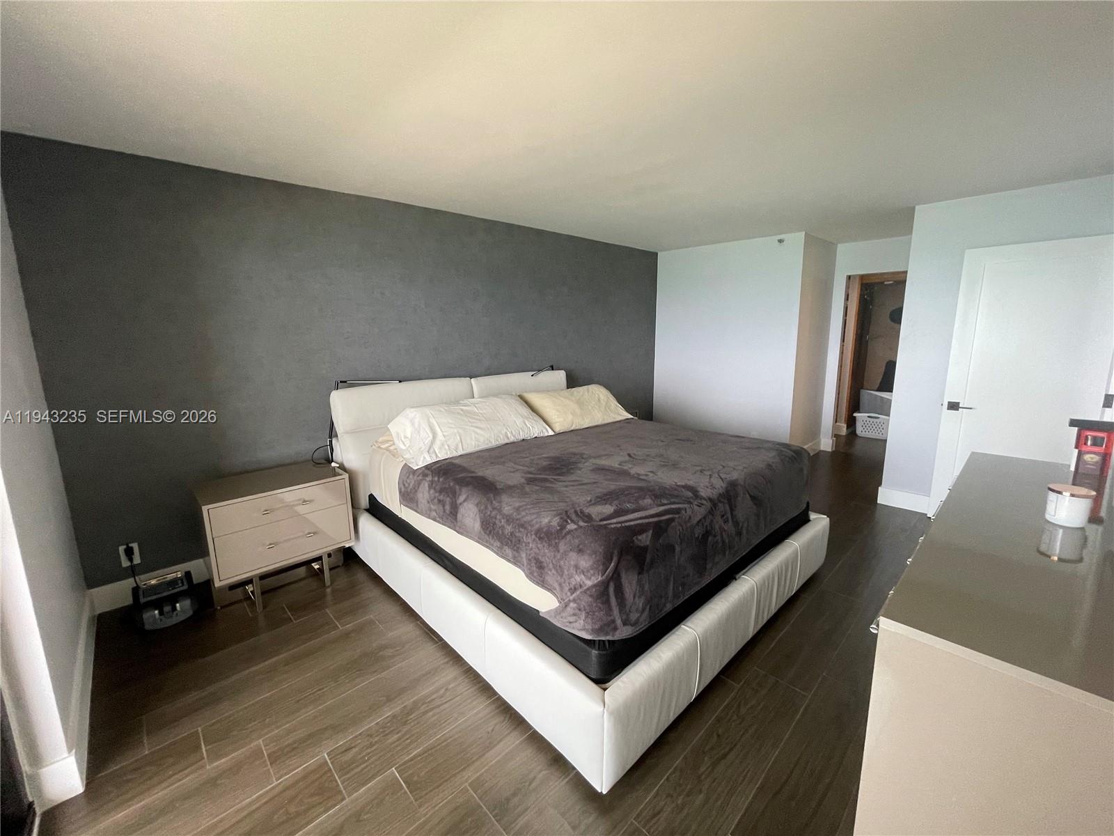 CLUB ATLANTIS CONDO - Residential