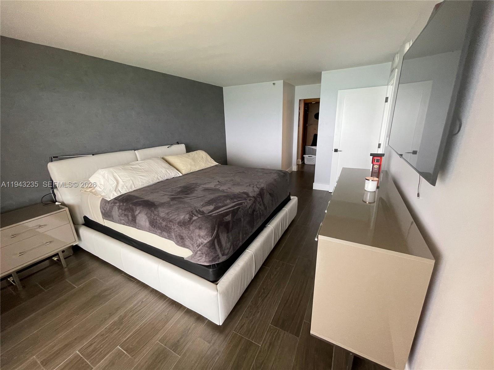 CLUB ATLANTIS CONDO - Residential