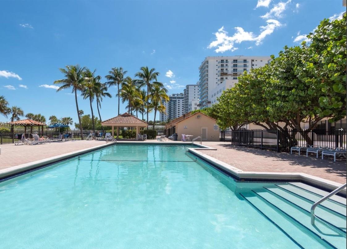CLUB ATLANTIS CONDO - Residential