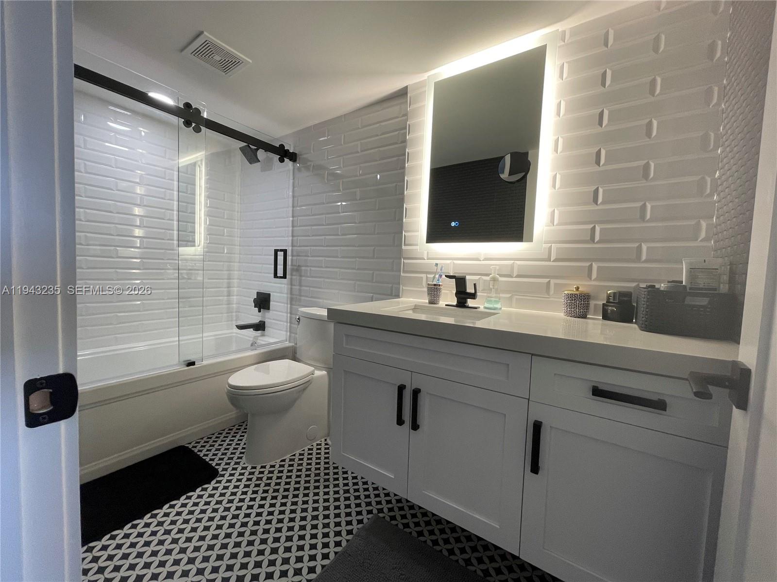 CLUB ATLANTIS CONDO - Residential