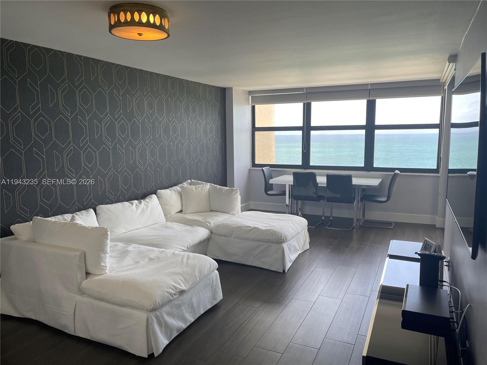 CLUB ATLANTIS CONDO - Residential