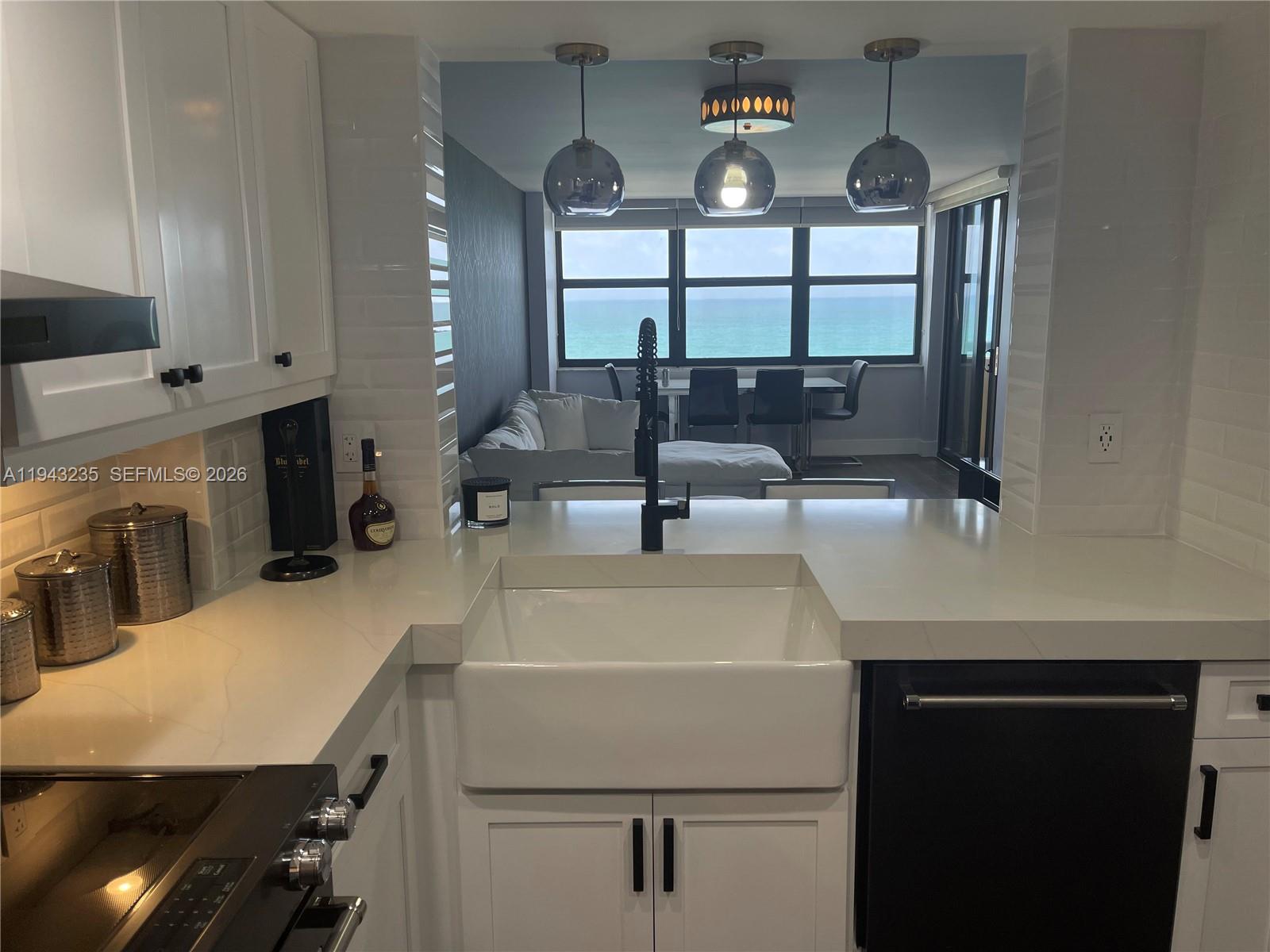 CLUB ATLANTIS CONDO - Residential
