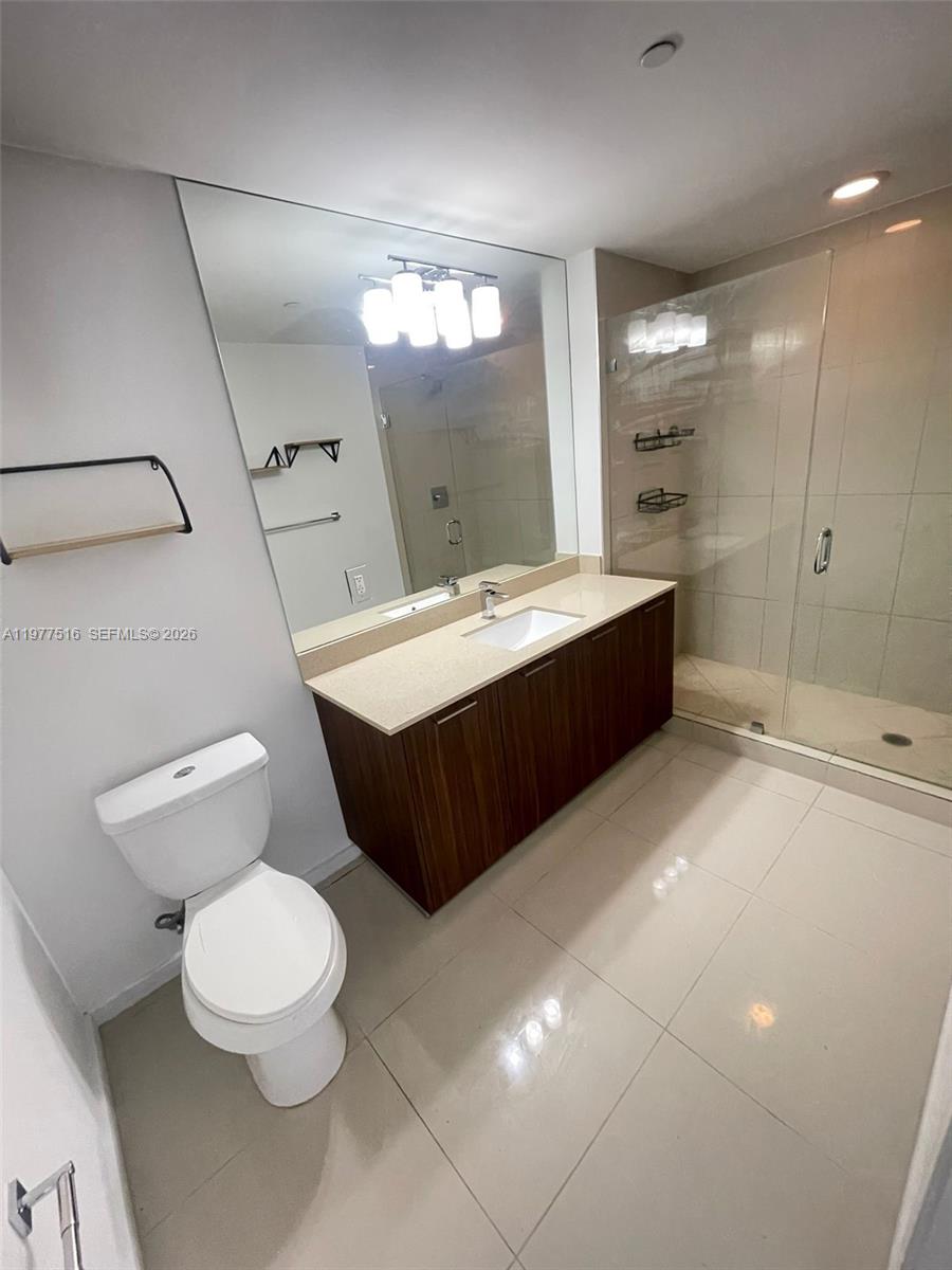 5300 PASEO CONDO - Residential Lease