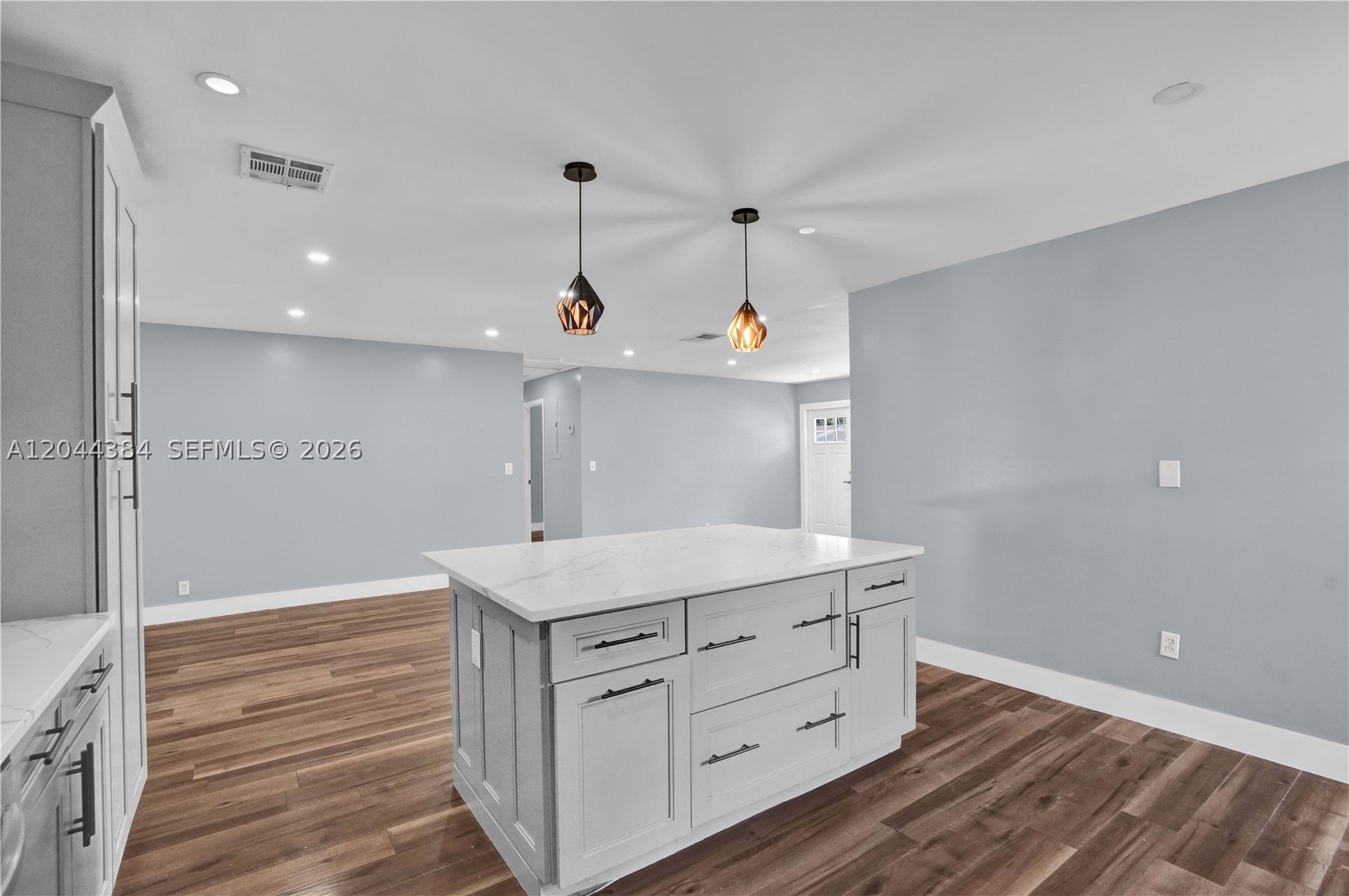 NORTH LAUDERDALE VILLAGE - Residential