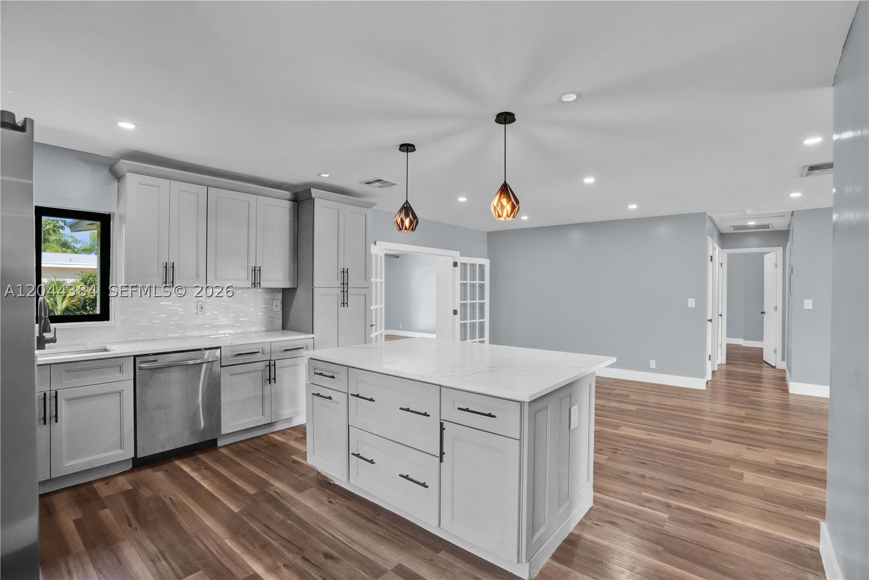 NORTH LAUDERDALE VILLAGE - Residential