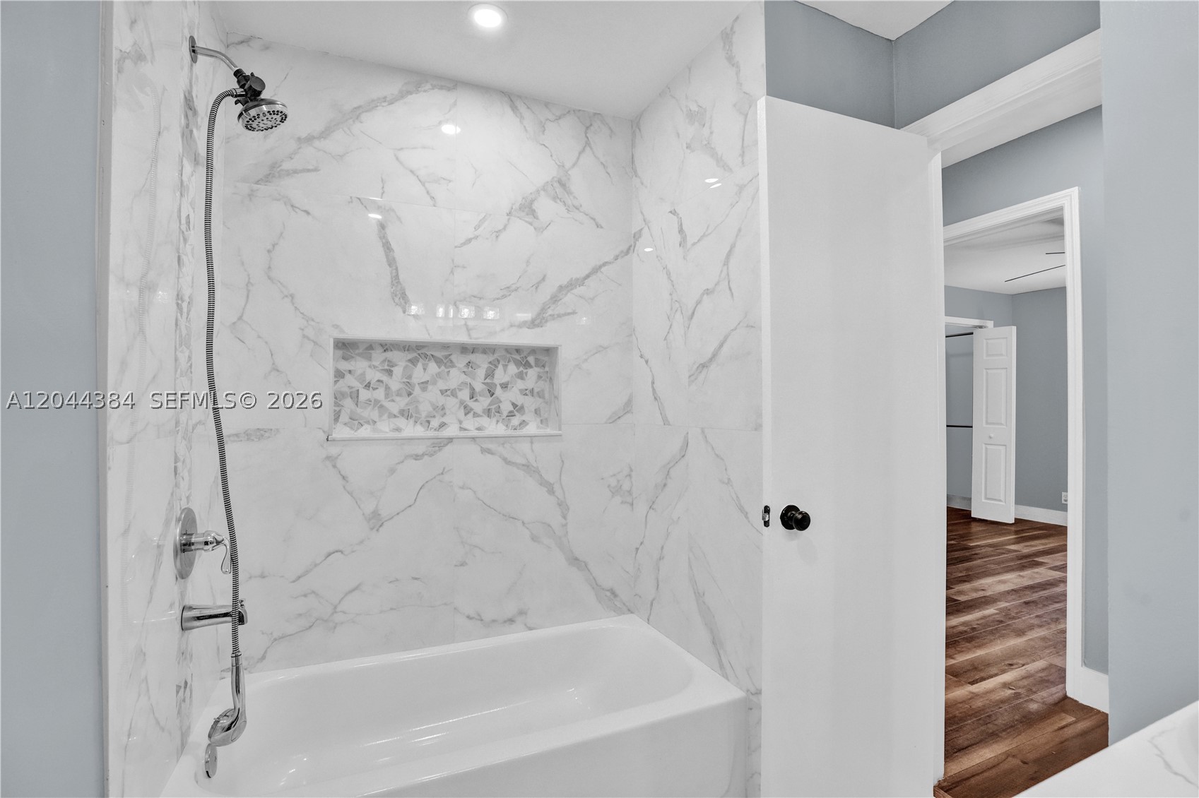 NORTH LAUDERDALE VILLAGE - Residential