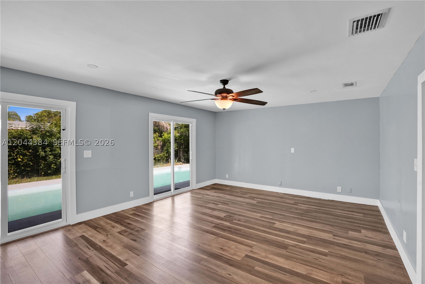 NORTH LAUDERDALE VILLAGE - Residential
