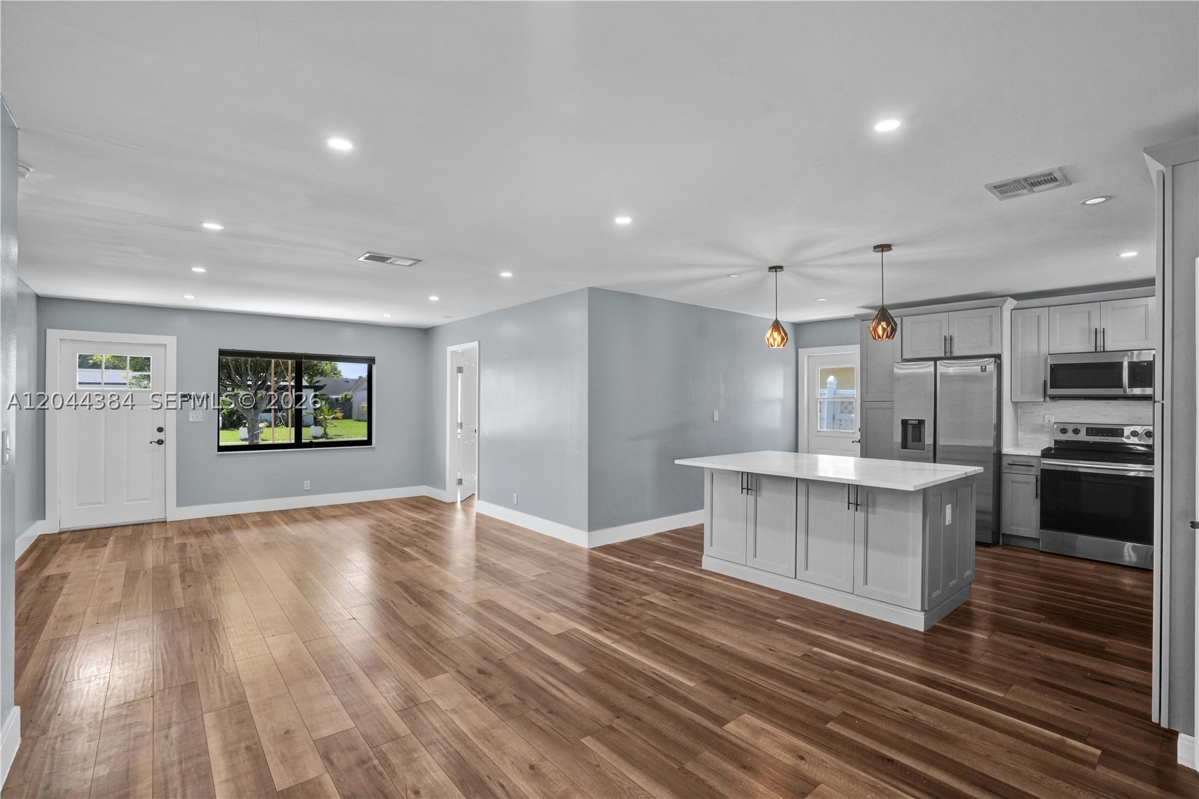 NORTH LAUDERDALE VILLAGE - Residential