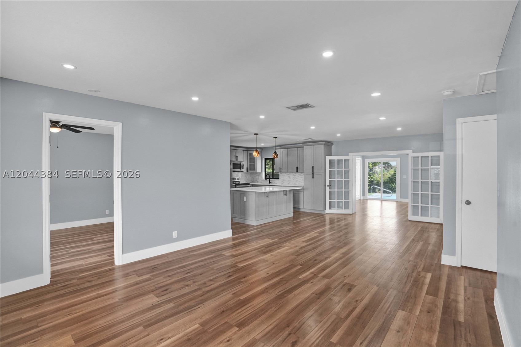 NORTH LAUDERDALE VILLAGE - Residential