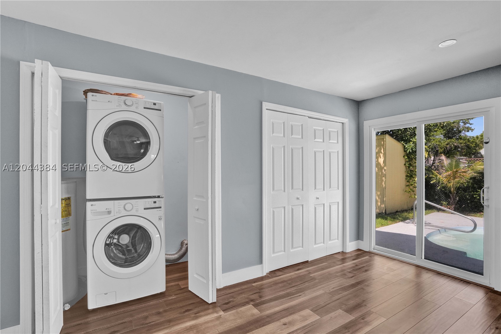 NORTH LAUDERDALE VILLAGE - Residential
