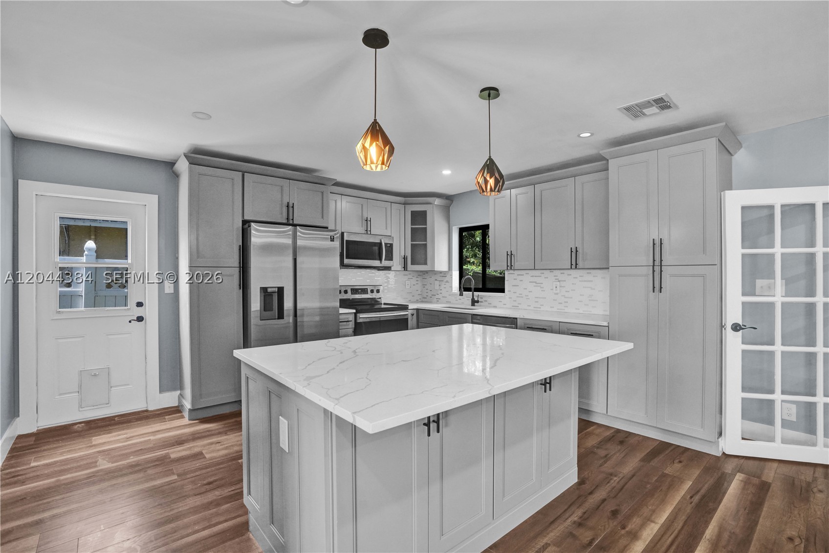 NORTH LAUDERDALE VILLAGE - Residential